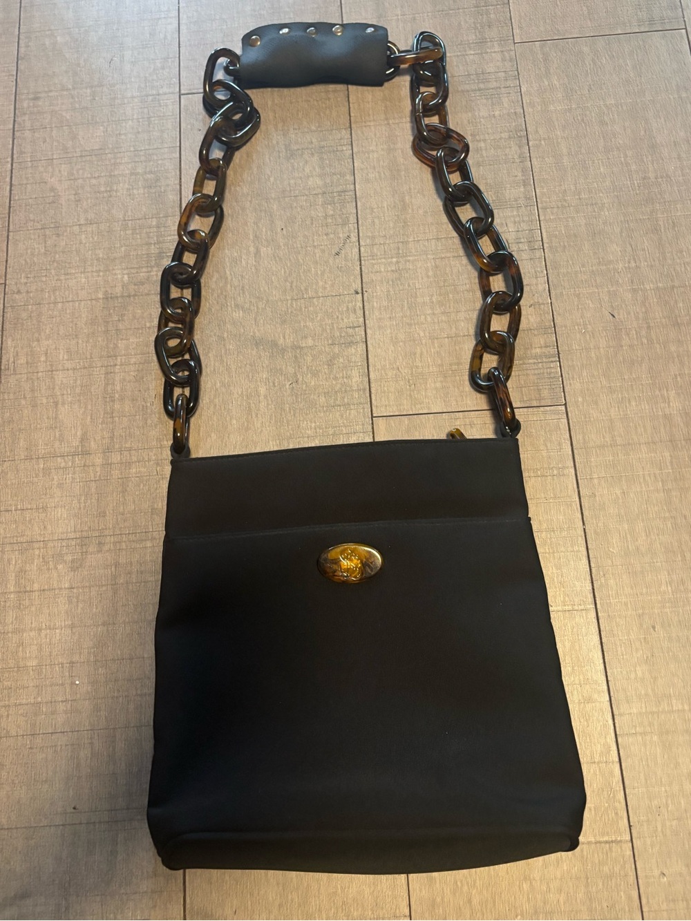 🌺5/$25🌺Vintage Black Nylon Shoulder Bag with Tortoiseshell Chain Strap & Zippers